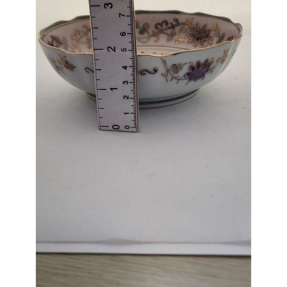 TRINKET DISH-ANDREA BY SADEK-Japan-Gold Outlined Design-Swan-Purple-Scalloped - Picture 12 of 12